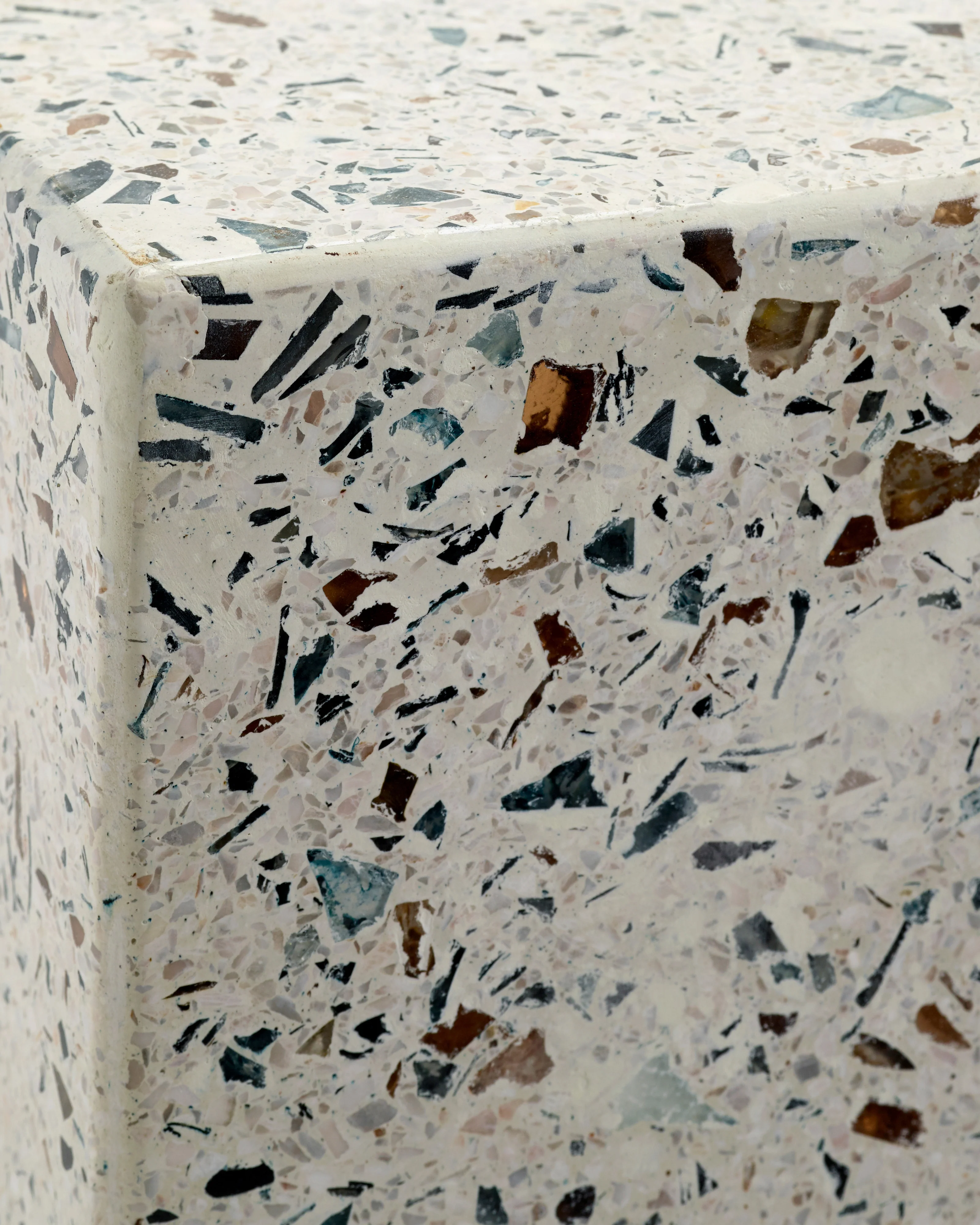 Terazzo side table S Pawn - Image 3